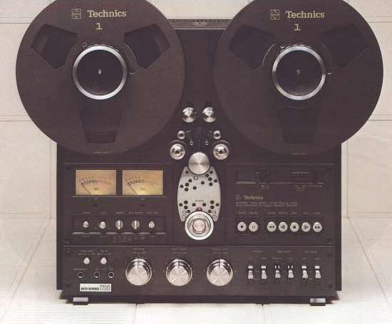 Technics RS-1700